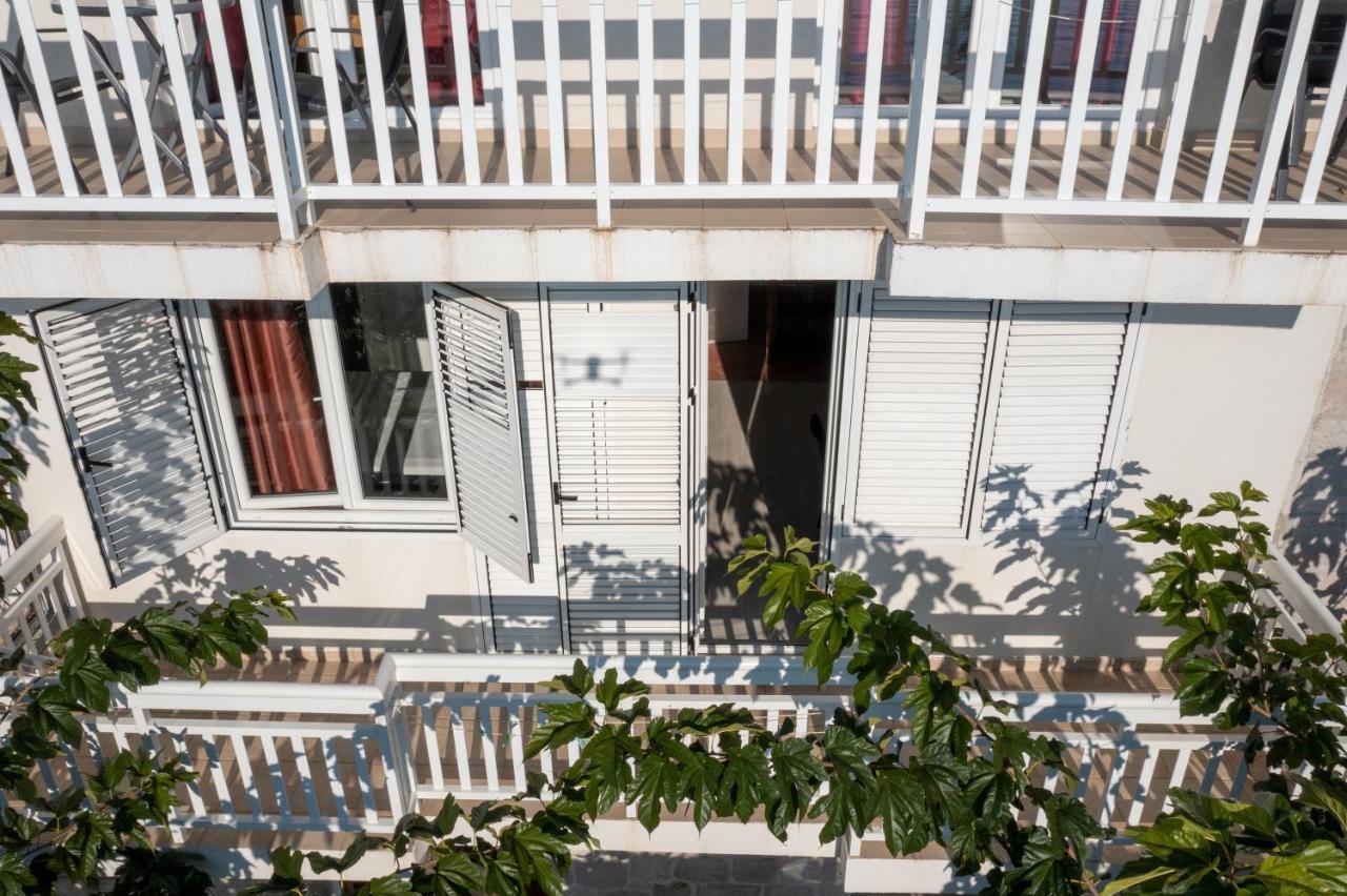 Villa Filip Zivogosce Exterior photo